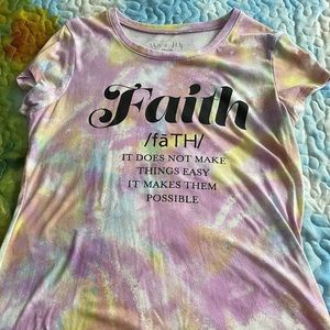 Women’s graphic Tshirt